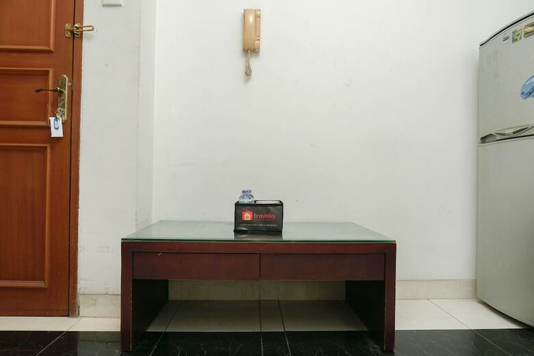 Classic And Warm 2br Gading Mediterania Apartment