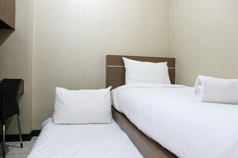 Clean And Cozy 2br At Green Bay Apartment