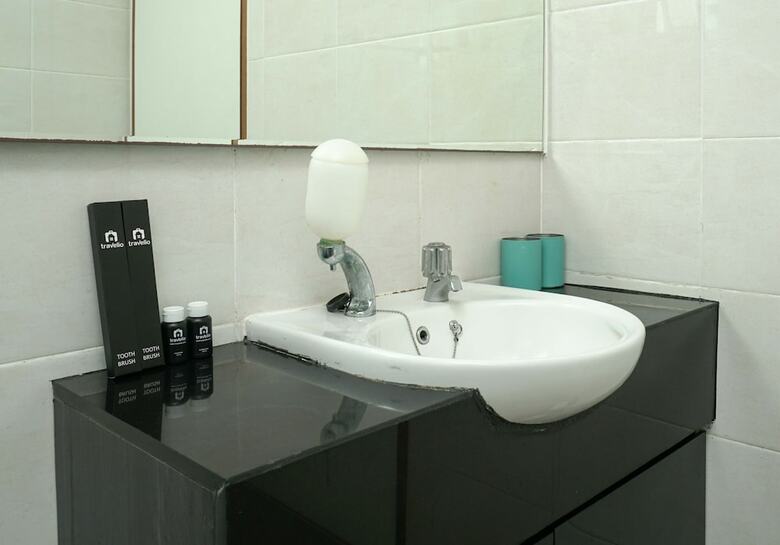 2br Seaview Condominium Green Bay Pluit Apartment