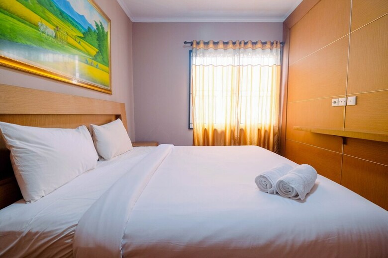Comfy 2br At Mediterania Marina Ancol Apartment