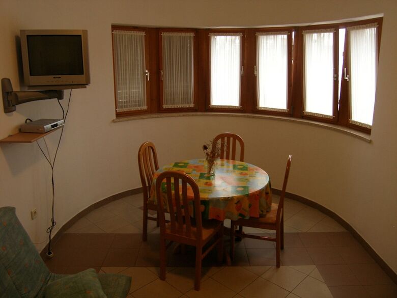 Lorena Apartments