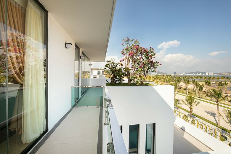 Hotel Tuan Chau Kingly Villa