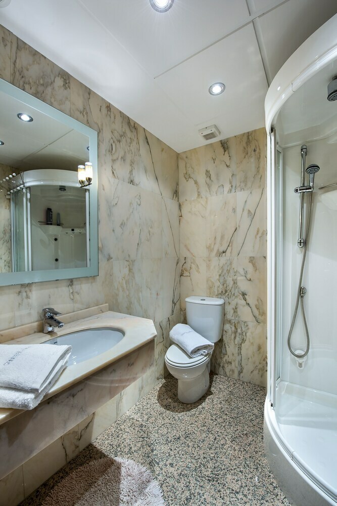 Stylish 2bds Apartment Amazingly Located. Bib Rambla