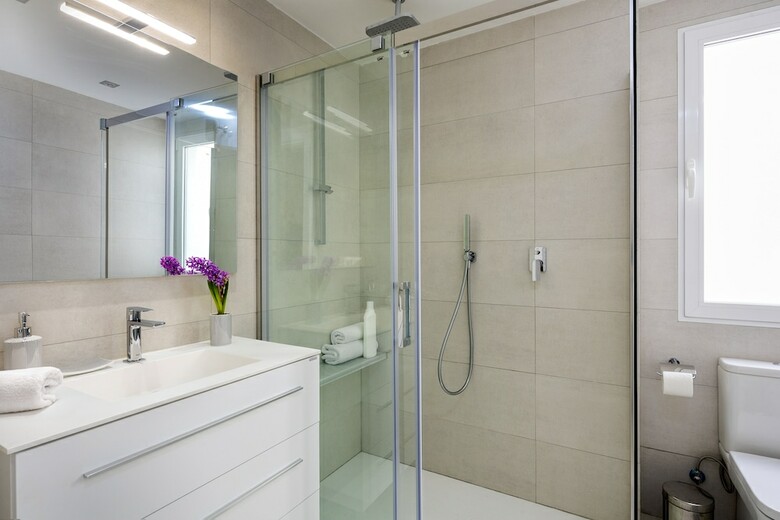 Beutiful & Spacious 3bd Apartm In Prime Location. Recogidas