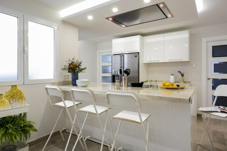 Beutiful & Spacious 3bd Apartm In Prime Location. Recogidas