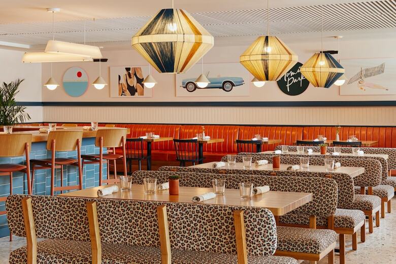 Wayfinder Hotel