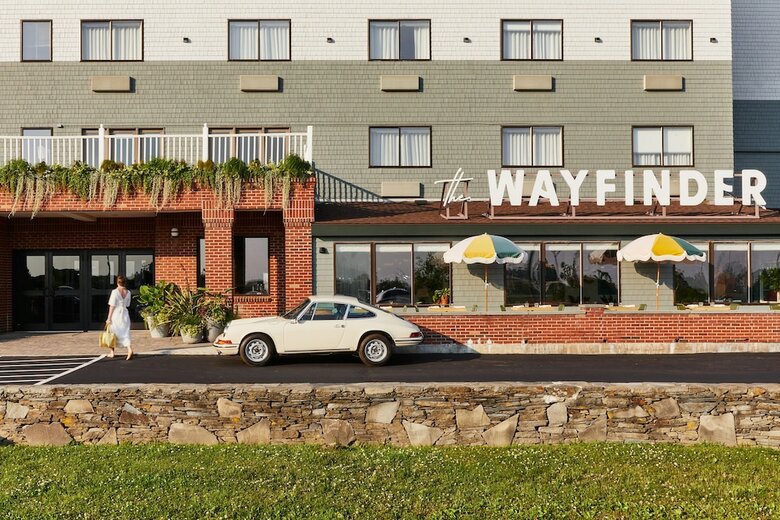 Wayfinder Hotel