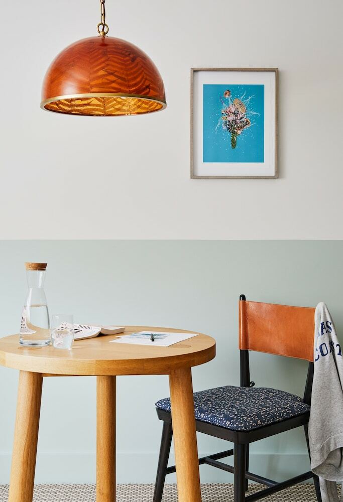 Wayfinder Hotel