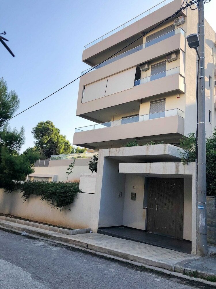 Stylish 2 Bedroom Apartment Spectacular Sea View