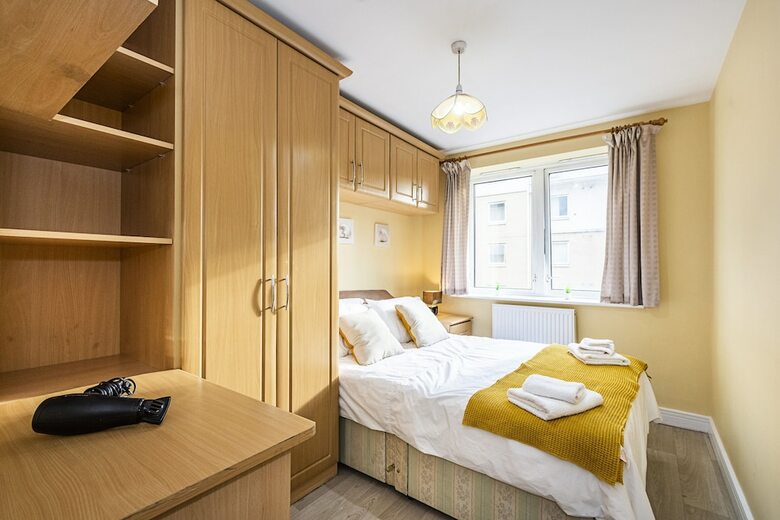 Ash Cosy Apartments 1 - Settlers Court