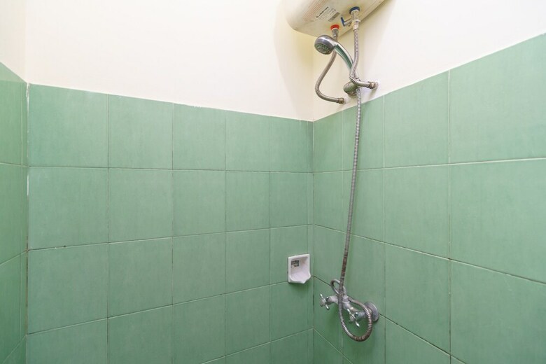 Hotel Reddoorz Near Sukajadi 3