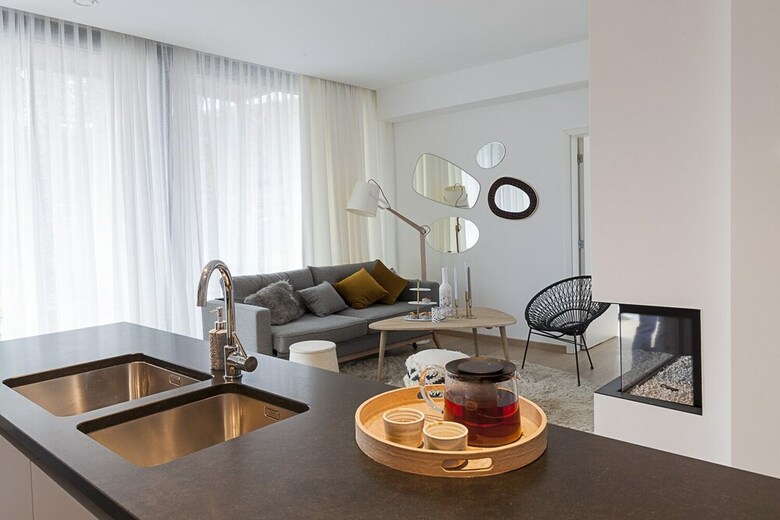 Apartamentos Unit 1 - Stylish Smart Home With Jacuzzi & Private Parking