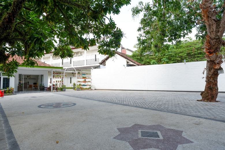 Hotel Reddoorz Near Mataram University