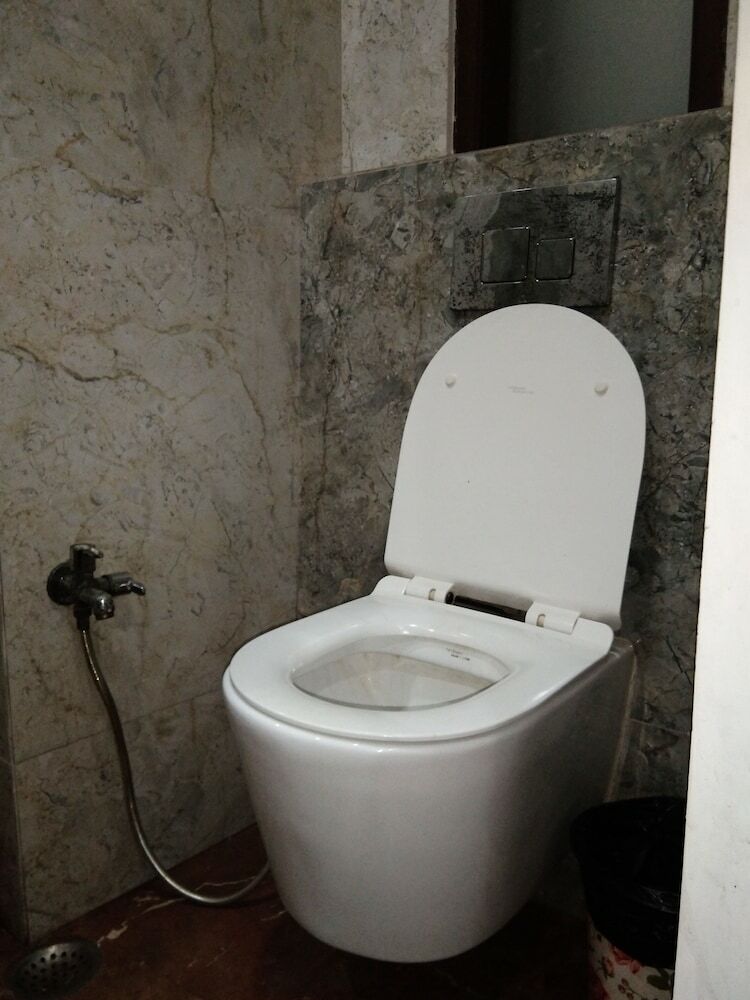 Hotel R P