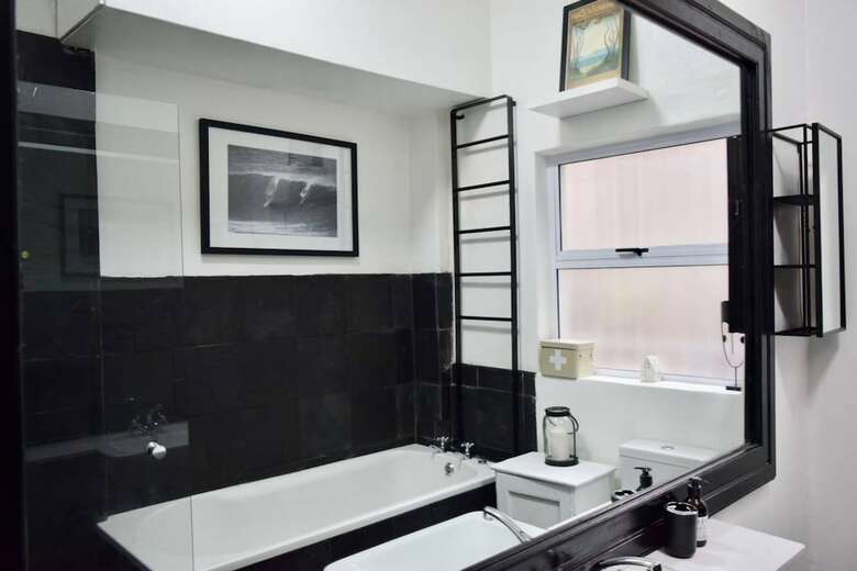 Characterful And Stylish 3 Bedroom Home In Green Point
