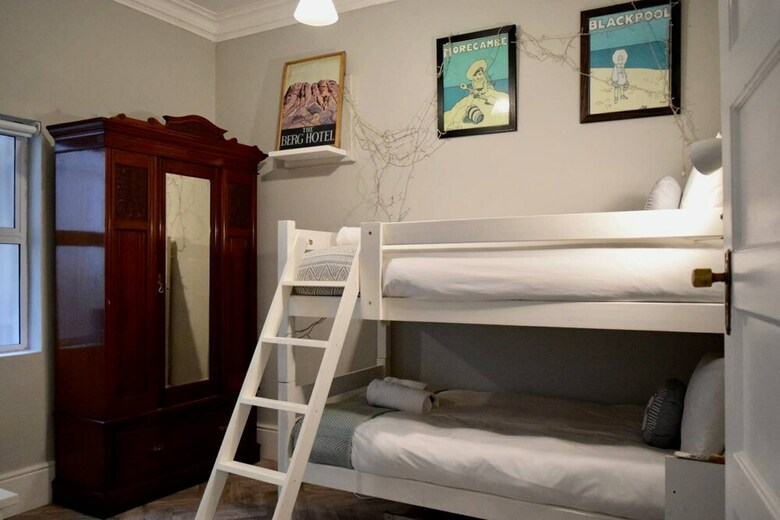 Characterful And Stylish 3 Bedroom Home In Green Point
