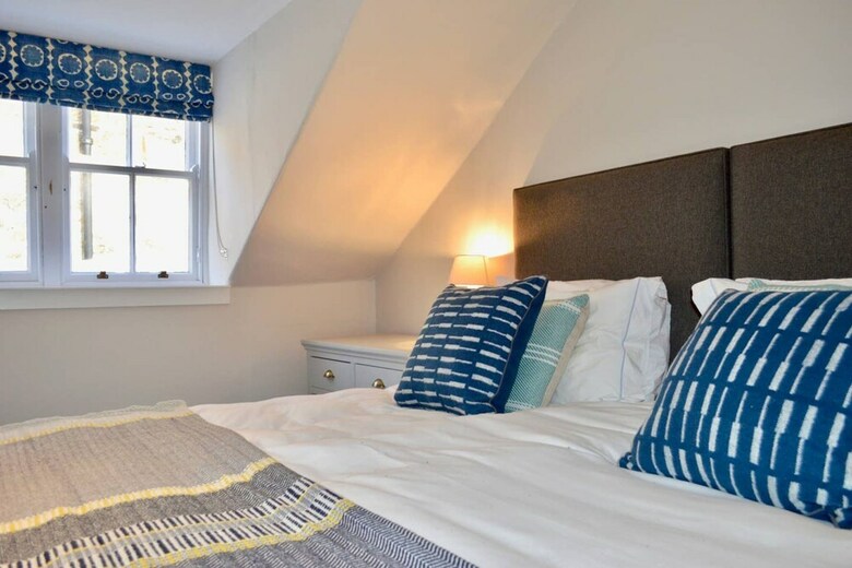 New Town Apartment Close To City Centre