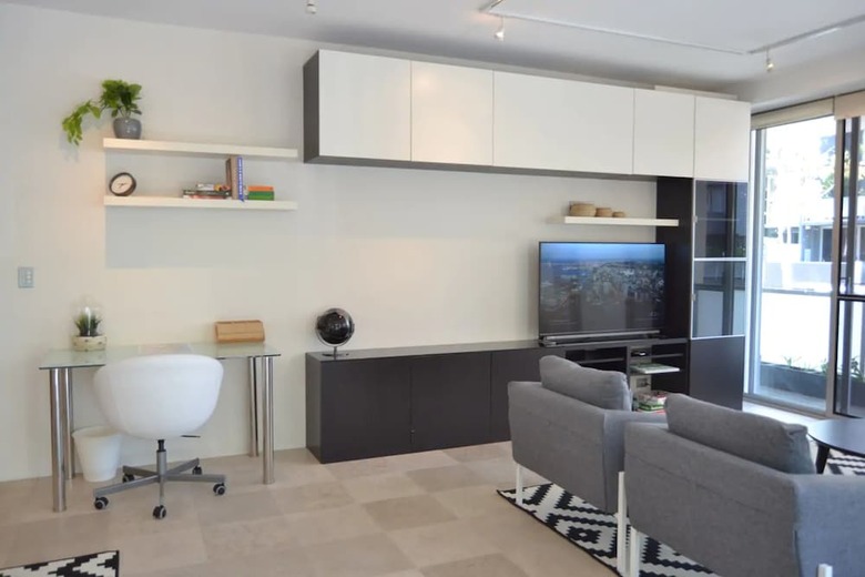 Luxurious 3 Bedroom Apartment With Parking Near Cbd
