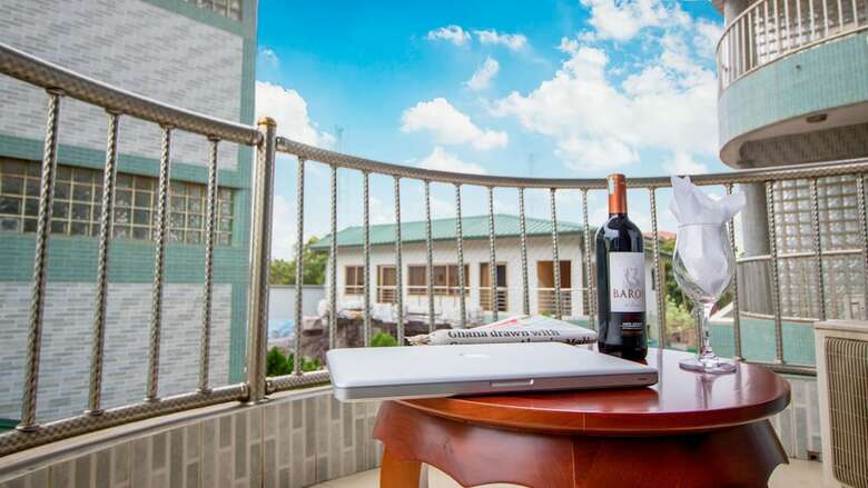 Ange Hill Hotel