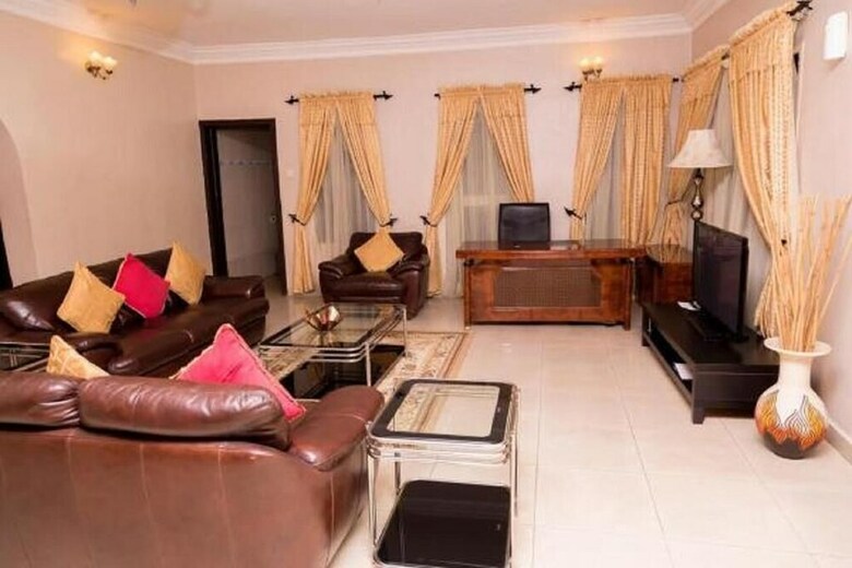 Apartment Royale Hotel And Suite