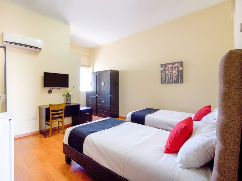 Hotel Capital O Ecohabit Monterrey