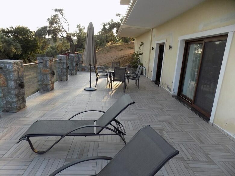 Kolios Hillside Villa