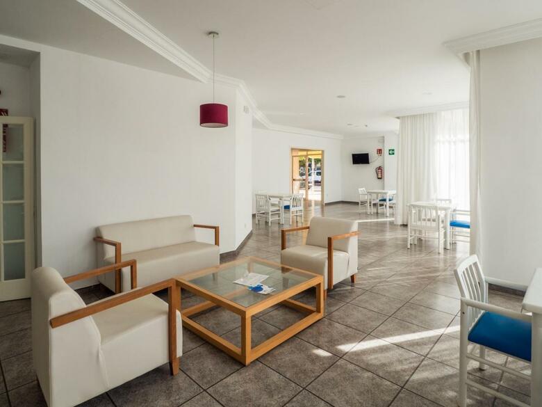 Apartamentos La Santa Maria