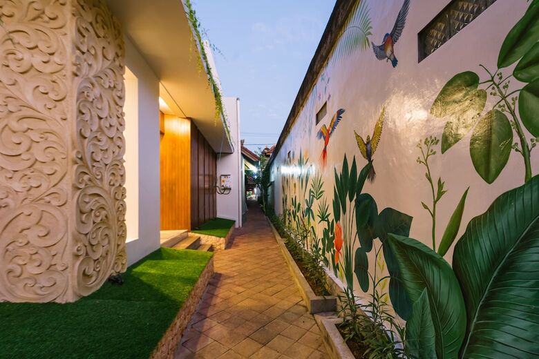 Bed & Breakfast Mahesa Home Seminyak