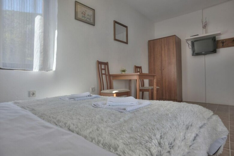 Gregovic Apartments