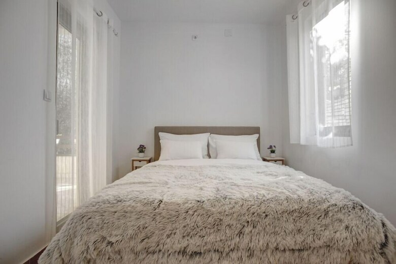 Gregovic Apartments