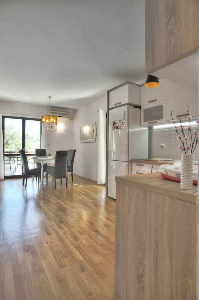 Gregovic Apartments