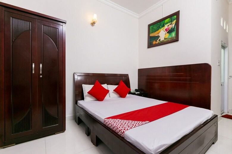 Oyo 486 Nhat Nhat Hotel