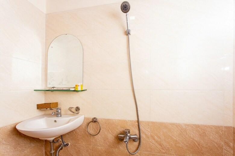 Hotel Oyo 552 Phuong Hong Motel