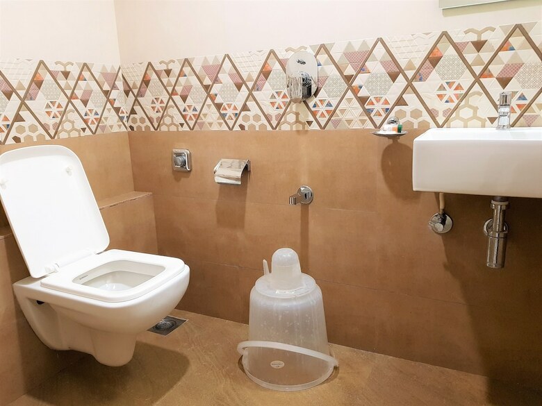 Hotel Hexa Royal Elite