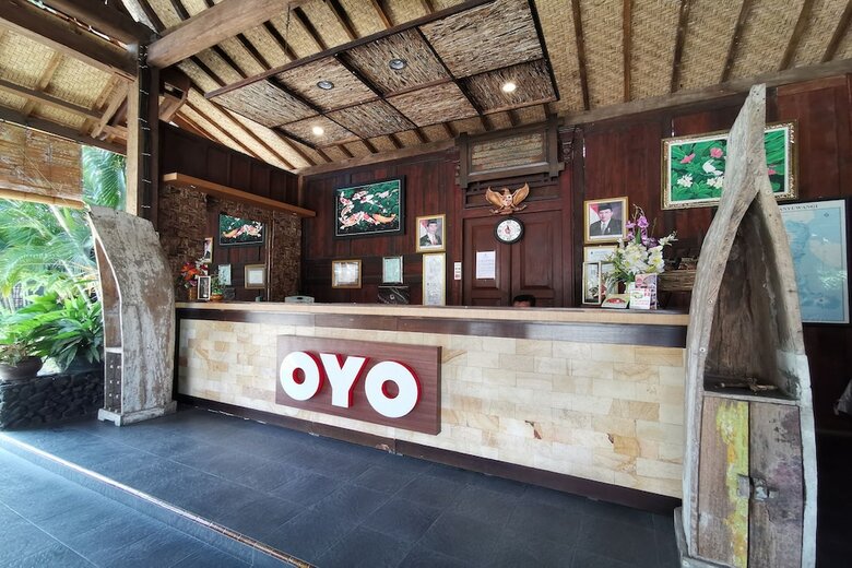 Hostal Oyo 1382 Hotel Mahkota Plengkung