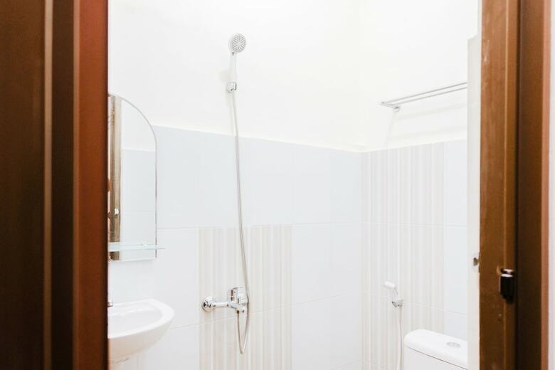 Hostal Oyo 1247 Antosa Family Residence
