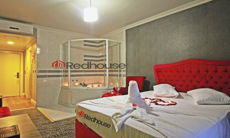 Red House Vip