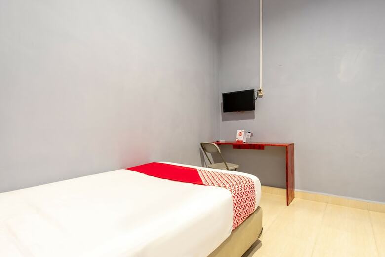 Hotel Oyo 1668 Yvel Homestay