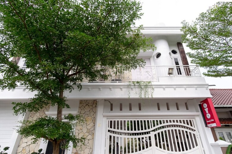 Hotel Oyo 1349 Green Elite Syariah