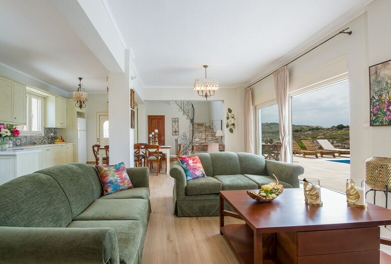Villa Koutalas - Majestic Sunsets Over The Pool