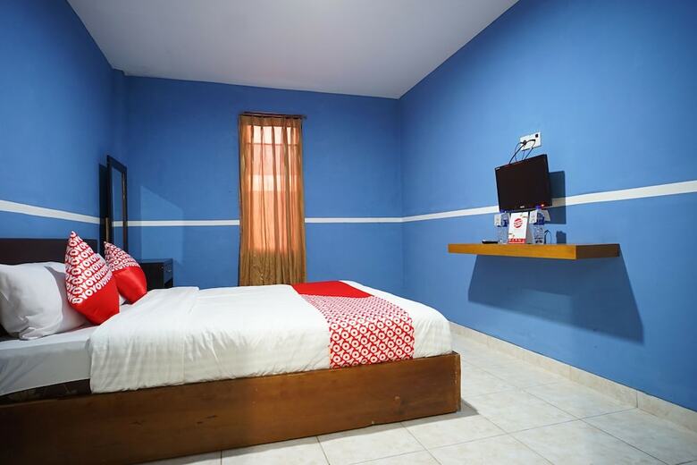 Hostal Oyo 1272 Grand Garuda Guest House