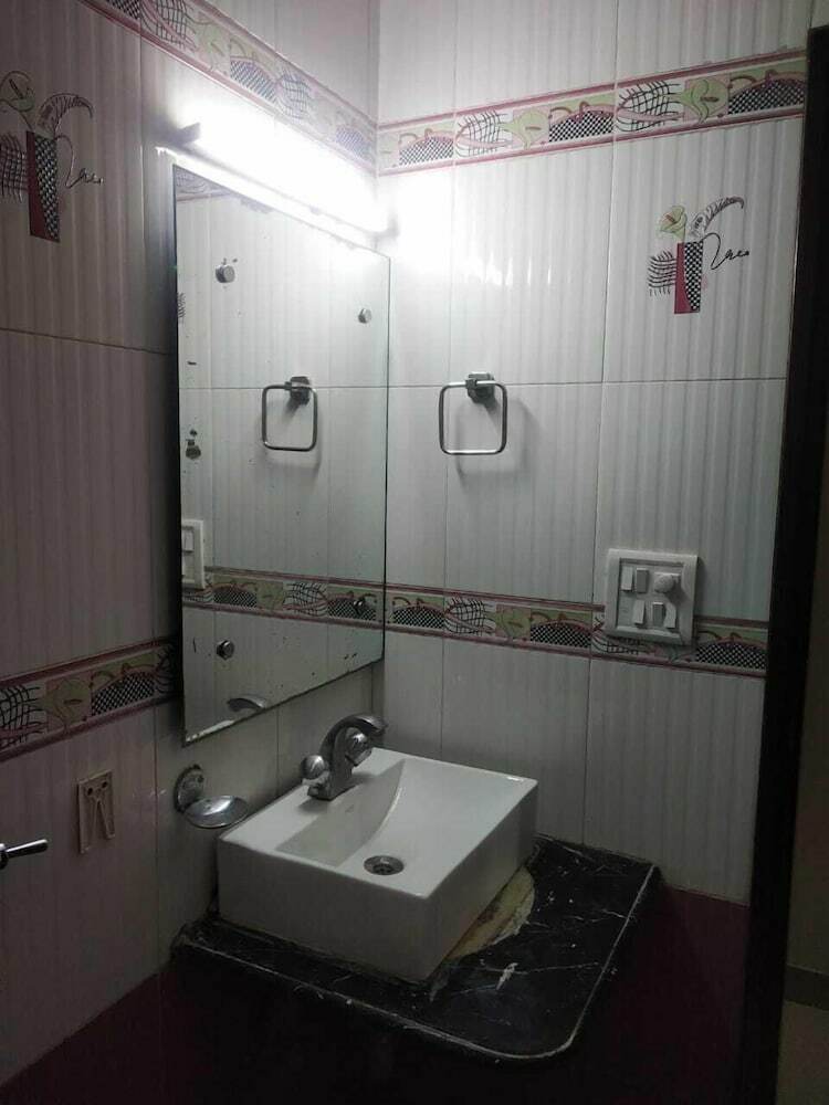 Hotel Adb Rooms Today International Paharganj