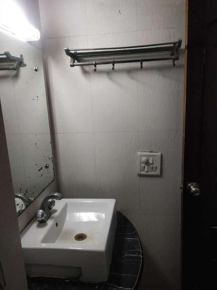 Hotel Adb Rooms Today International Paharganj