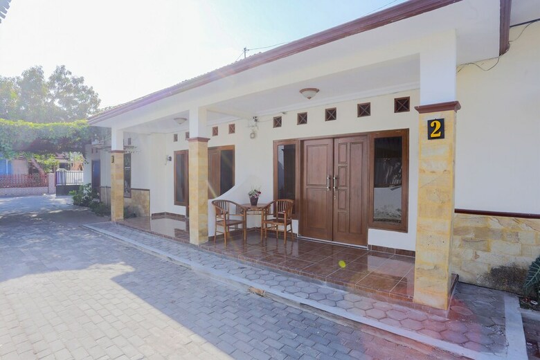 Hotel Oyo 1680 Dahlia Guesthouse