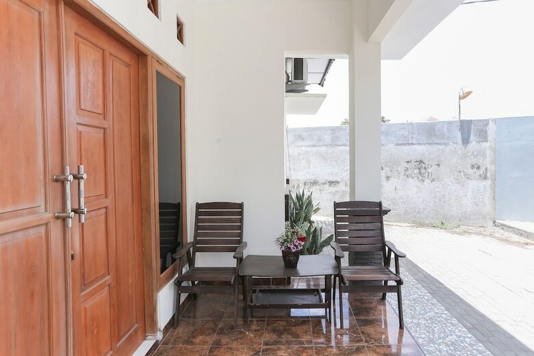 Hotel Oyo 1680 Dahlia Guesthouse