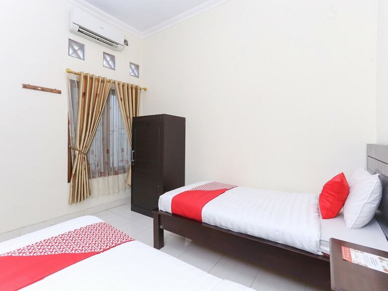 Hotel Oyo 1680 Dahlia Guesthouse