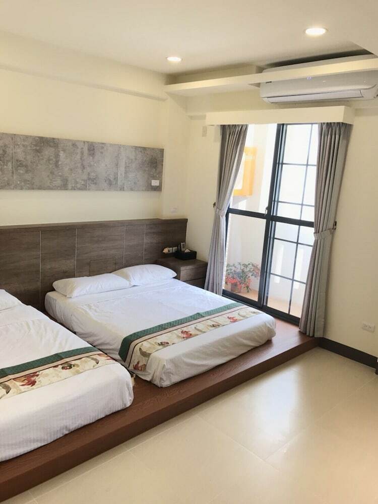Hotel Travel Happiness Homestay