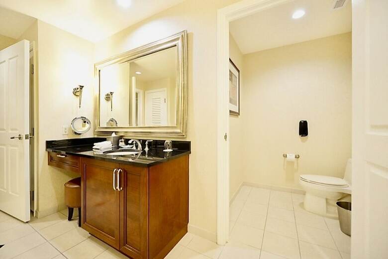 Hotel Abz Signature Two Bedroom Balcony Suite