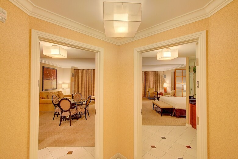 Hotel Abz Signature Two Bedroom Balcony Suite