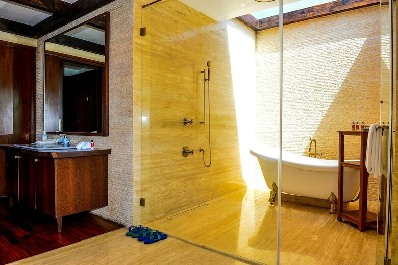 Hotel Niraamaya Private Residences Benaulim